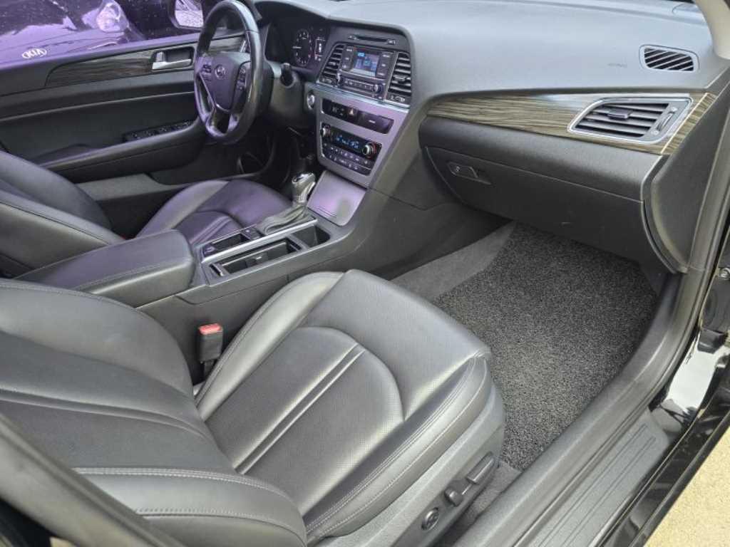 HYUNDAI Sonata - Vista 11