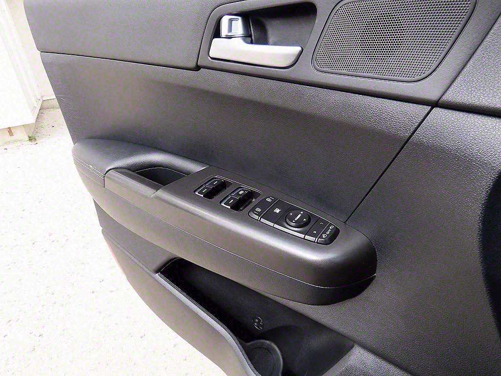 KIA Sportage - Vista 11