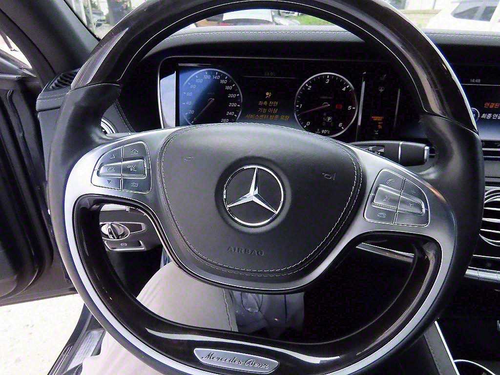 Mercedes Benz S Class - Vista 8