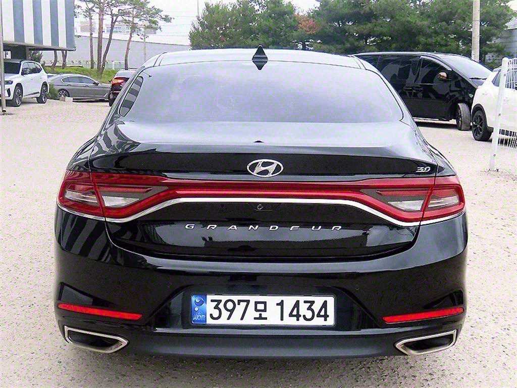 HYUNDAI Grandeur - Vista 4