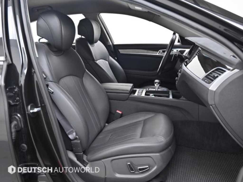 Genesis G80 - Vista 10