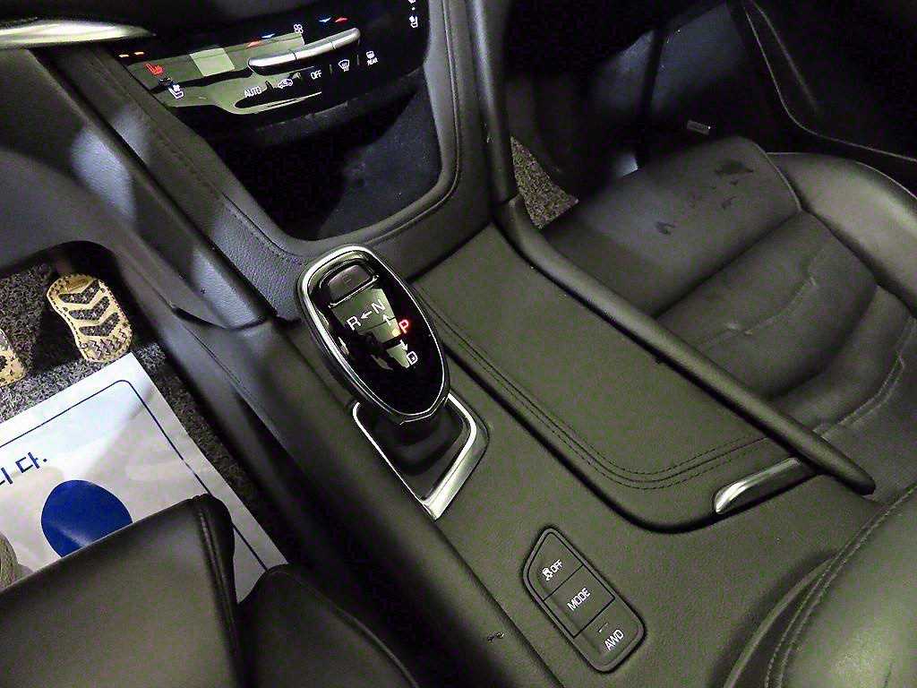 Cadillac XT5 - Vista 12