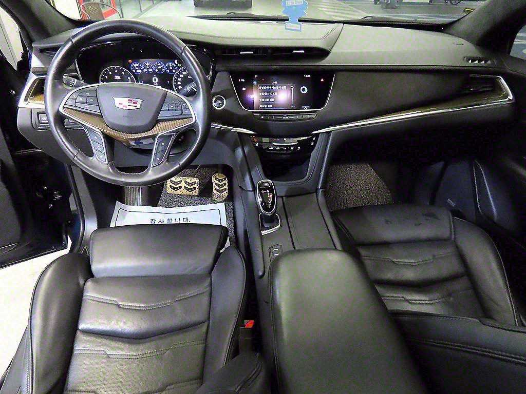 Cadillac XT5 - Vista 10