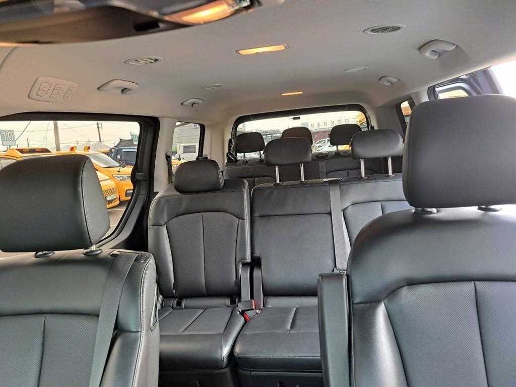 HYUNDAI Staria 2022 Gris - Importación desde Corea - HF Imports Iquique - Foto 16