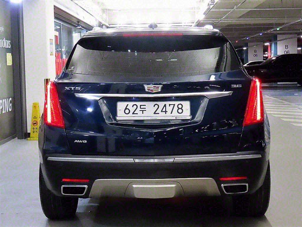 Cadillac XT5 - Vista 5