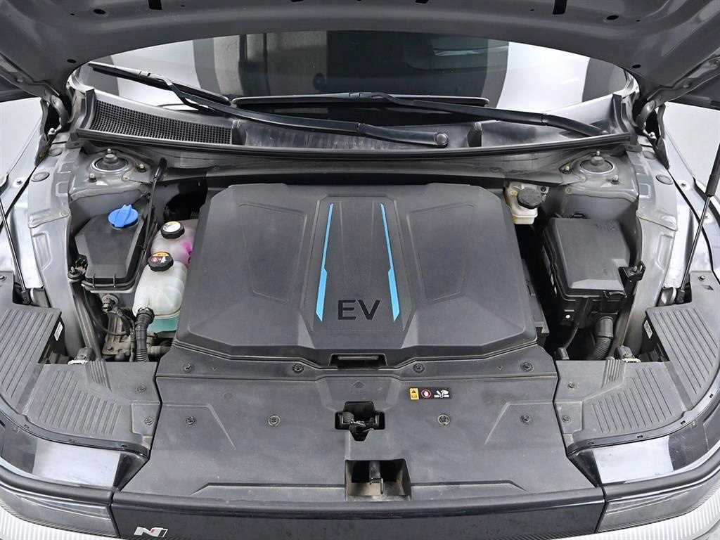 HYUNDAI Ioniq 5 - Vista 5