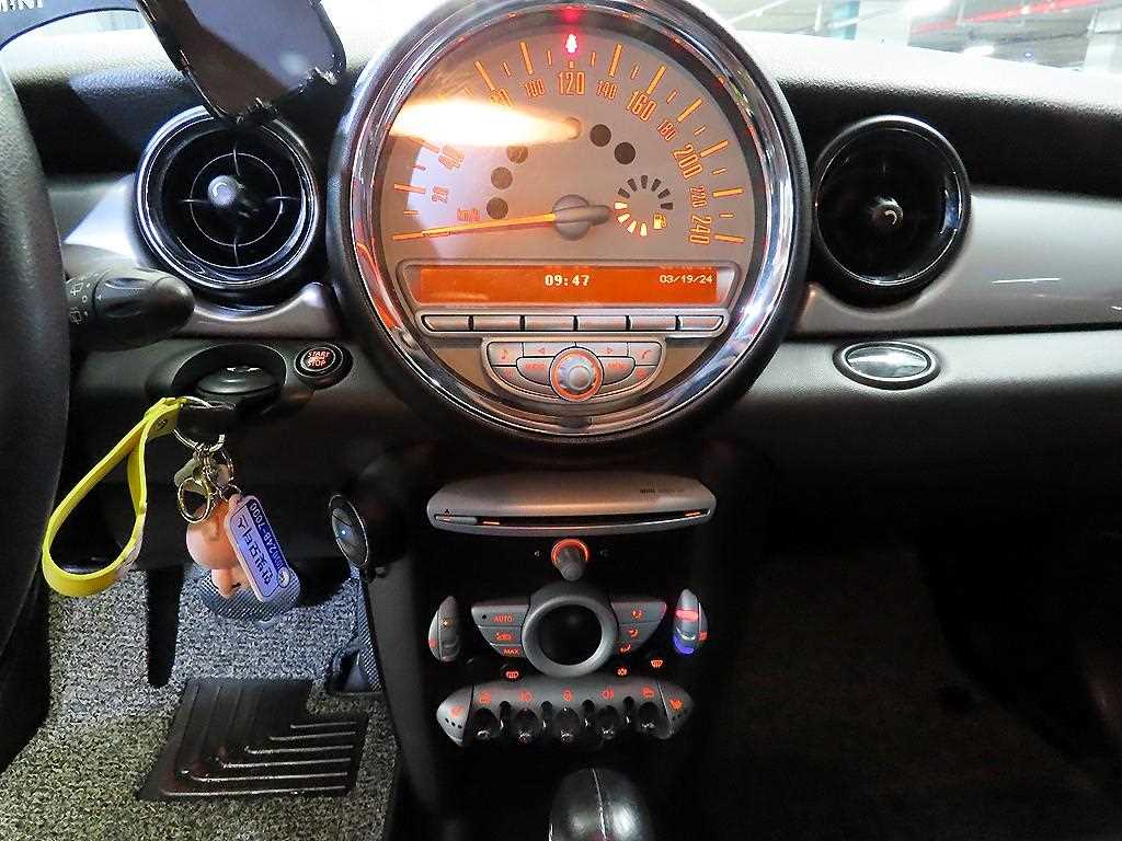 Mini Cooper - Vista 11