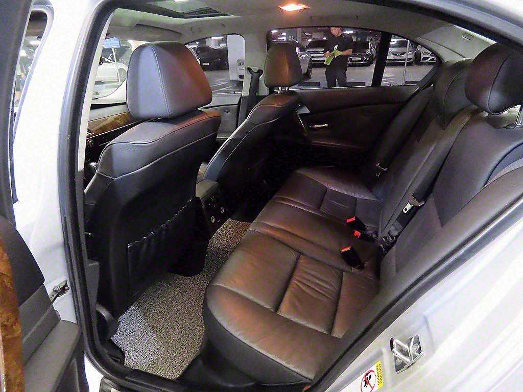 BMW 5 Series - Vista 7