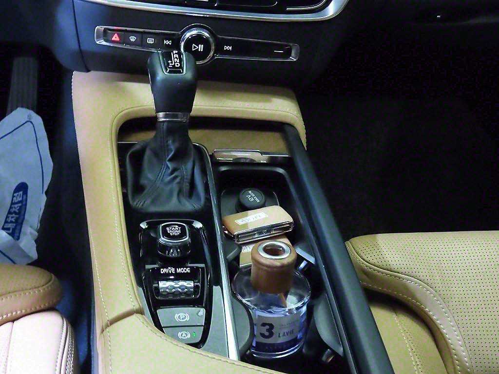 Volvo S90 - Vista 12