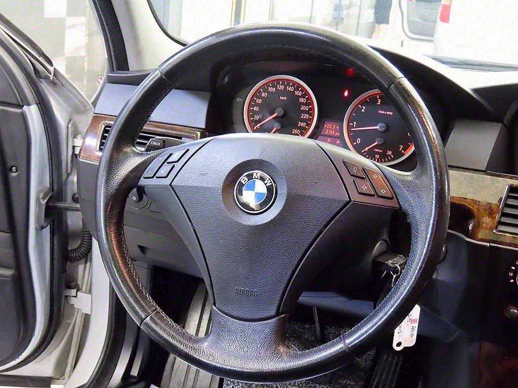 BMW 5 Series - Vista 8