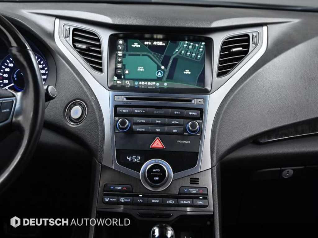 HYUNDAI Grandeur - Vista 7