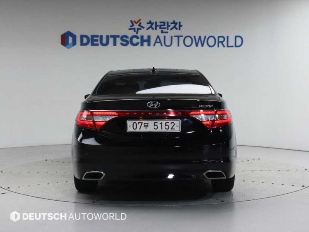 HYUNDAI Grandeur - Vista 4