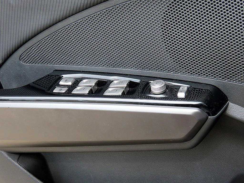 Ssangyong Tivoli - Vista 11