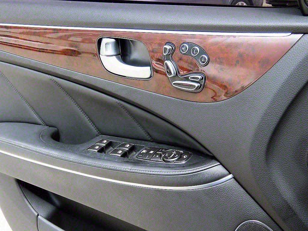 HYUNDAI Equus - Vista 11