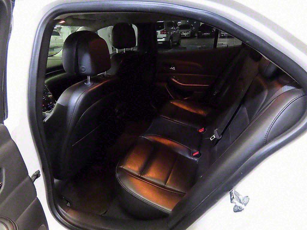 Chevrolet Malibu - Vista 7