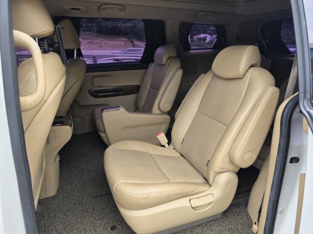 KIA Carnival 2016 Blanco - Importación desde Corea - HF Imports Iquique - Foto 13