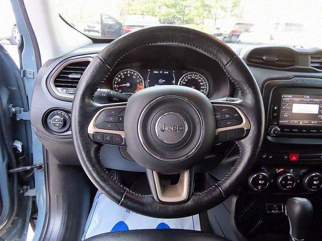 Jeep Renegade - Vista 7