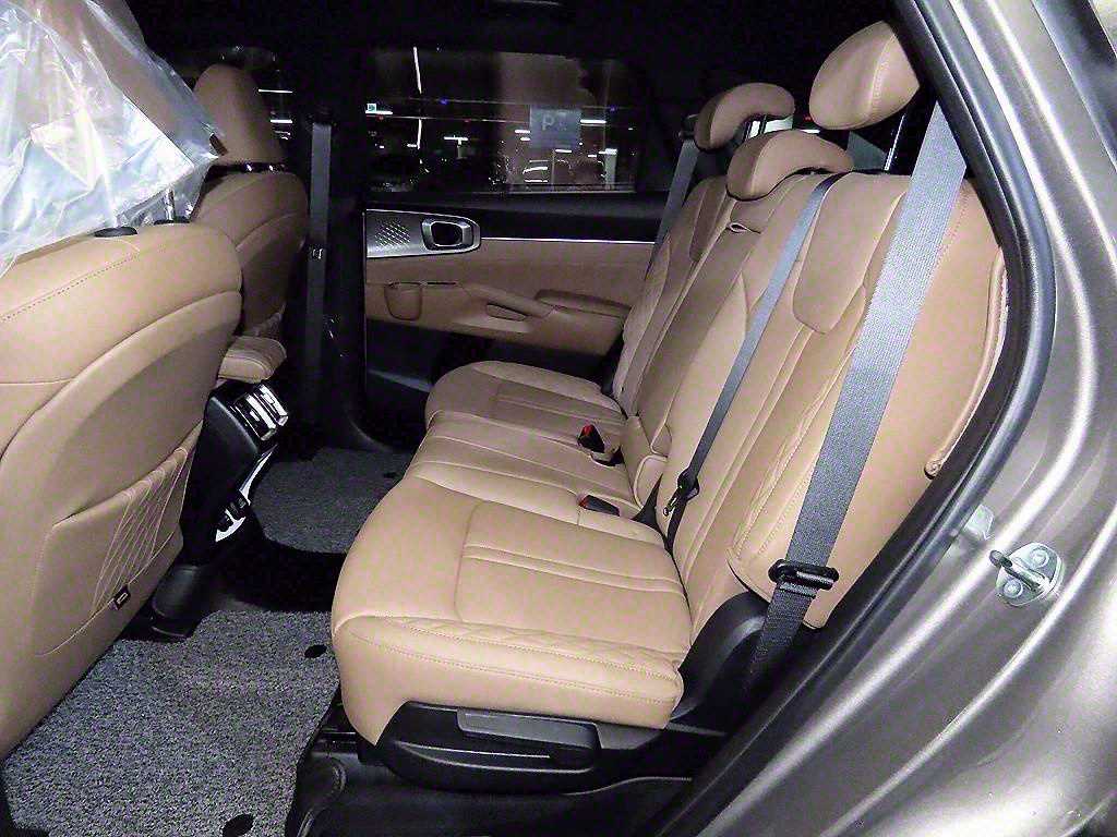 KIA Sorento - Vista 7