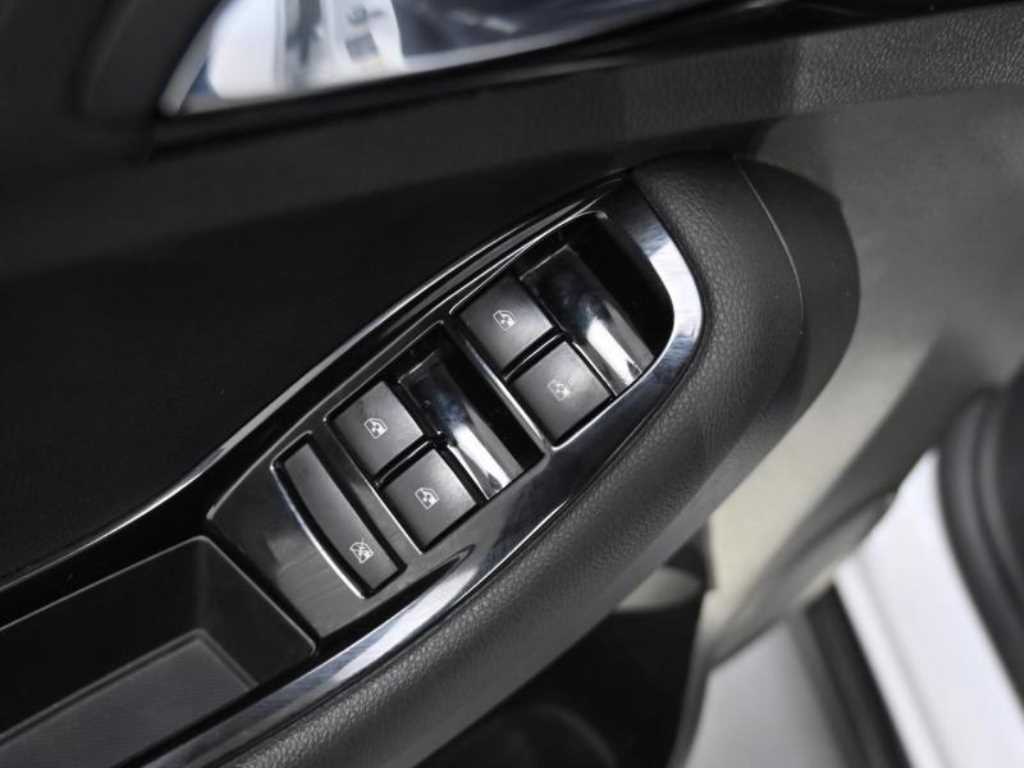 Chevrolet Orlando - Vista 10