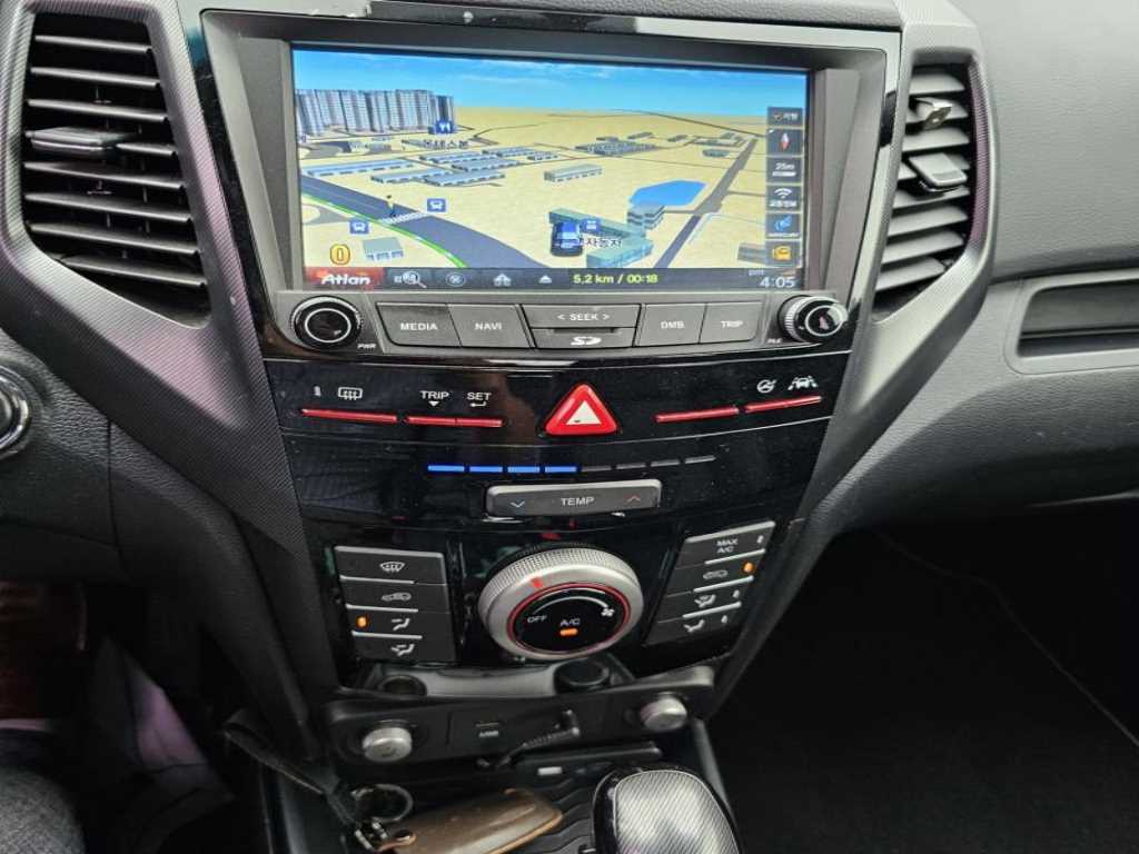 Ssangyong Tivoli 2017 Azul - Importación desde Corea - HF Imports Iquique - Foto 18