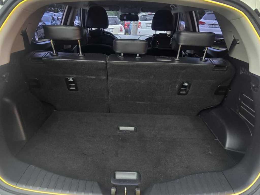 Ssangyong Tivoli - Vista 8