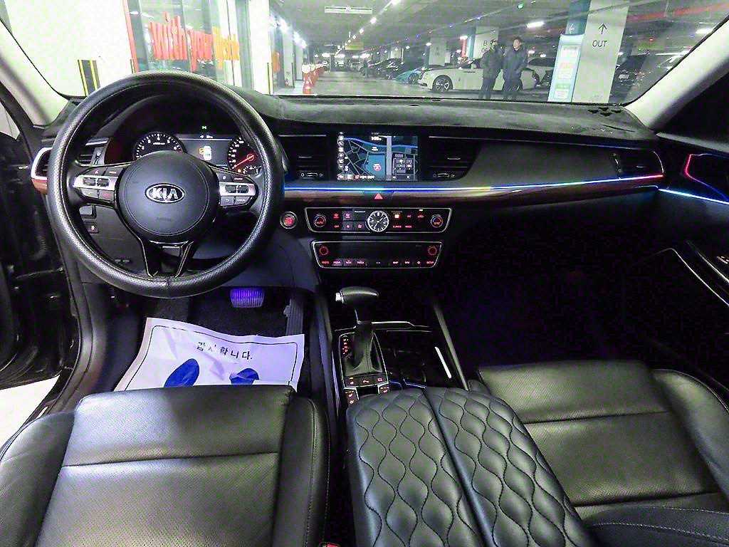 KIA K7 - Vista 9