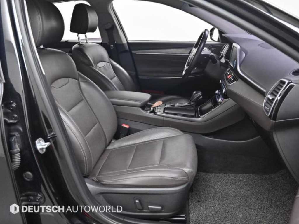 HYUNDAI Grandeur - Vista 10