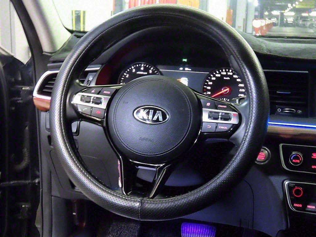 KIA K7 - Vista 7