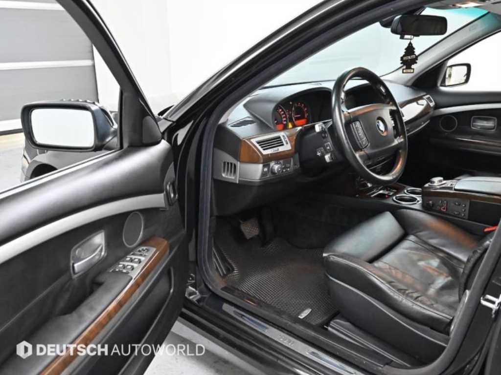 BMW 7 Series - Vista 11