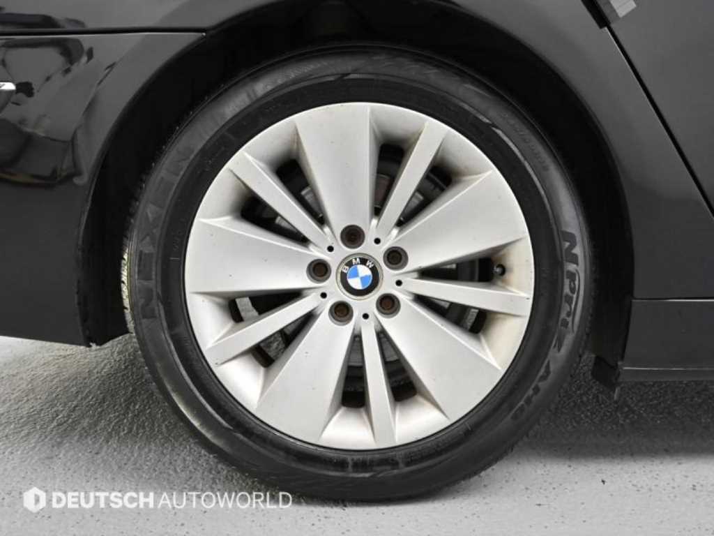 BMW 7 Series - Vista 5