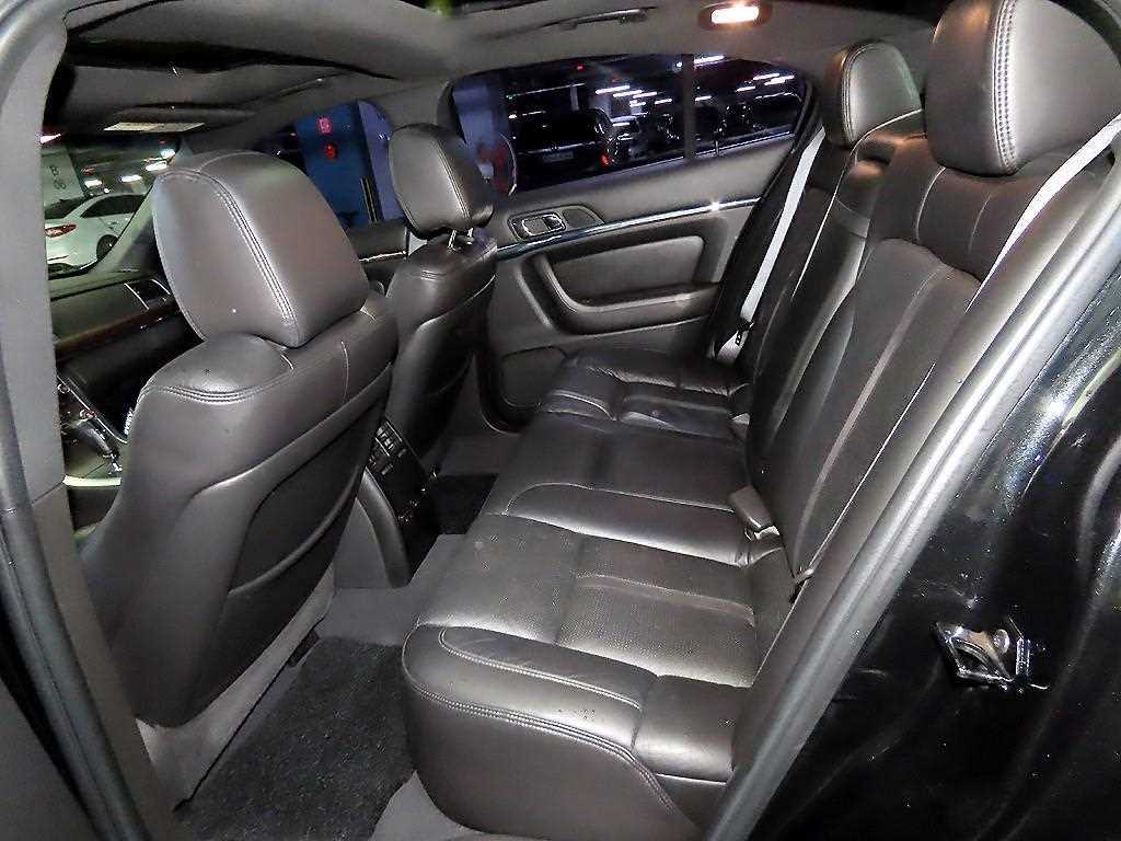 Lincoln MKS - Vista 7