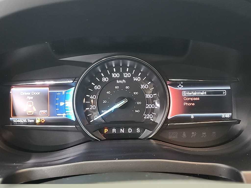 Ford Explorer - Vista 6