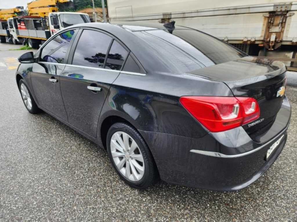 Chevrolet Cruise - Vista 6