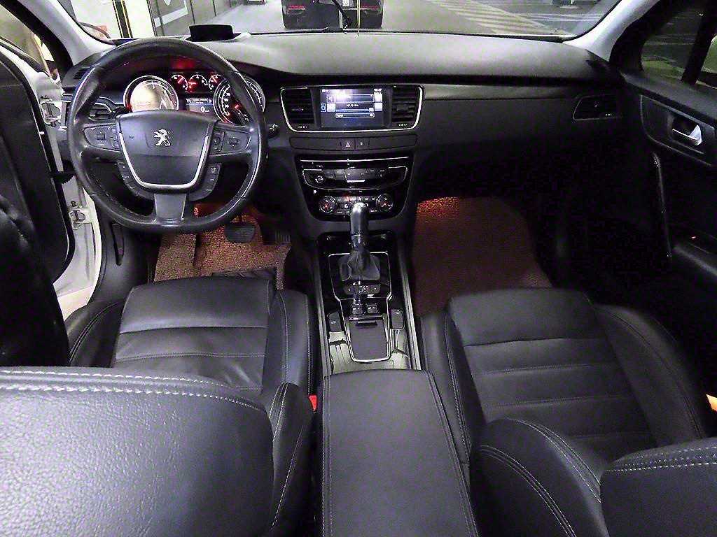 Peugeot 508 - Vista 10