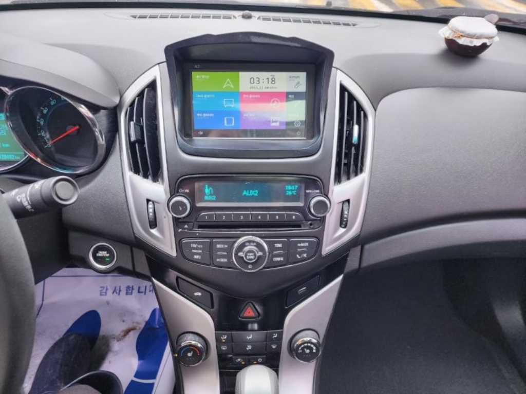 Chevrolet Cruise 2016 Negro - Importación desde Corea - HF Imports Iquique - Foto 18