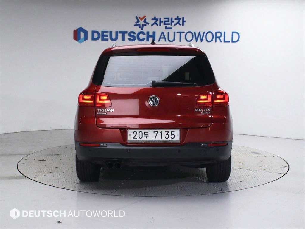 Volkswagen Tiguan - Vista 4