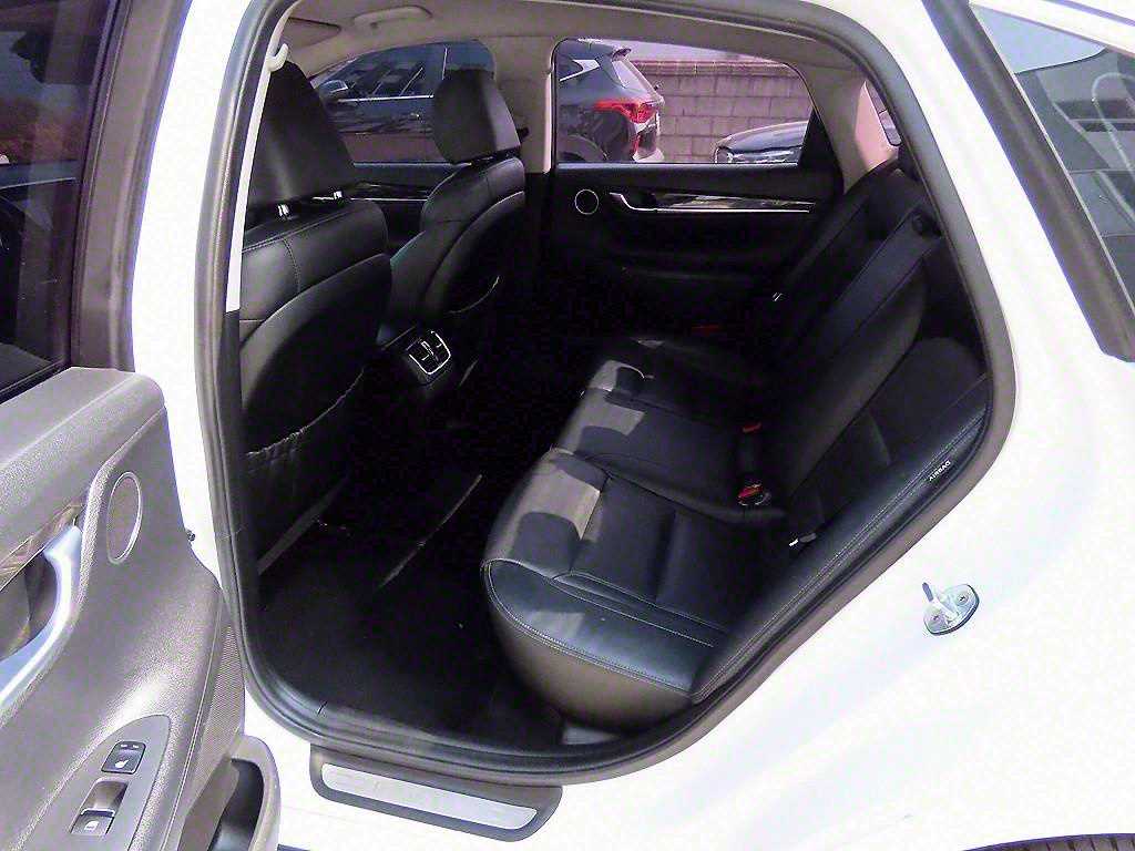 HYUNDAI Grandeur - Vista 6