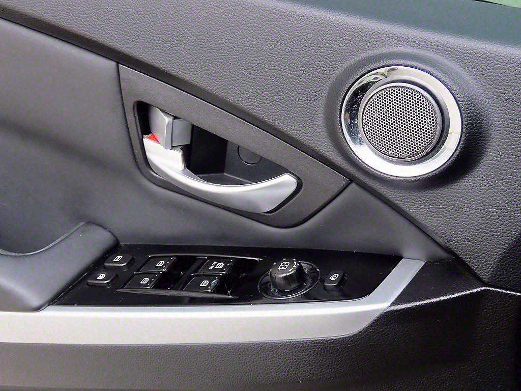 Ssangyong Korando - Vista 11