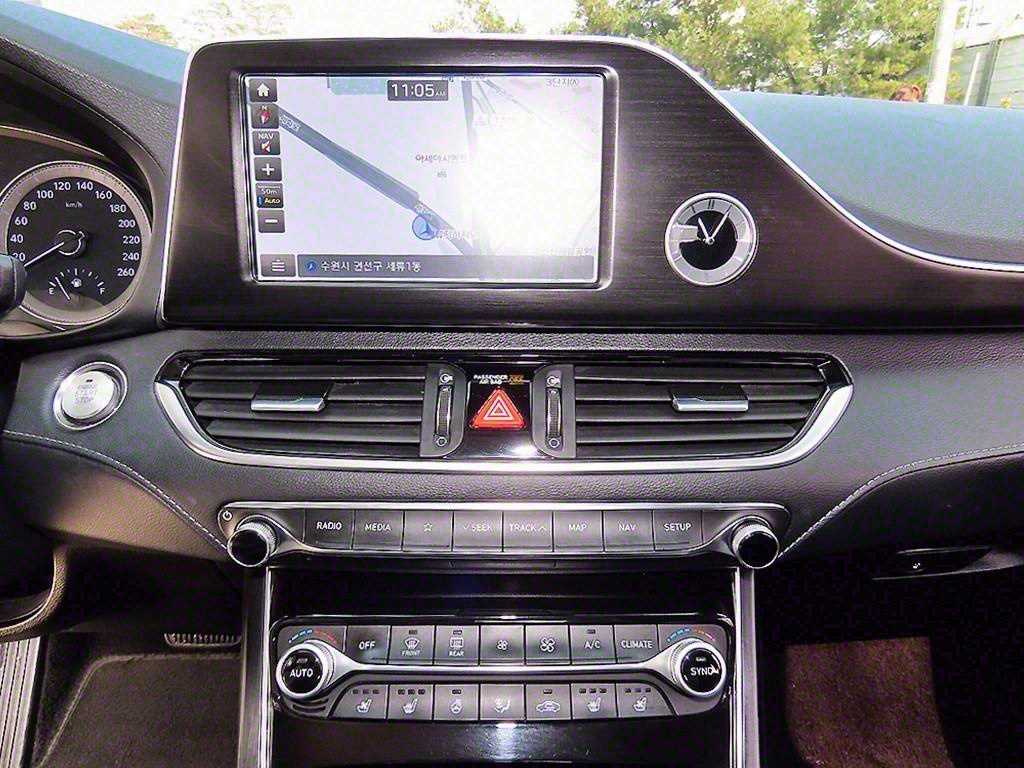 HYUNDAI Grandeur - Vista 12