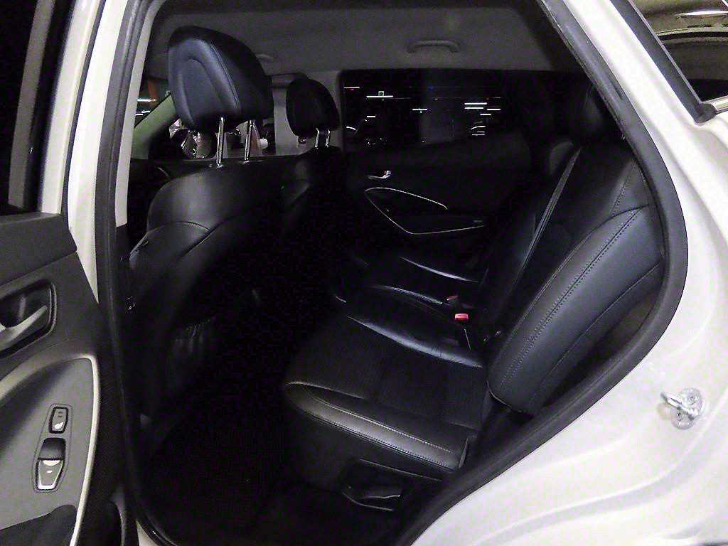 HYUNDAI Santa Fe - Vista 7