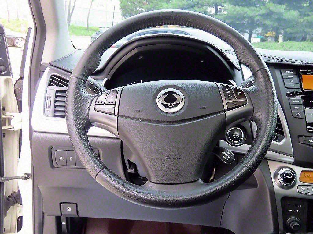 Ssangyong Korando - Vista 8