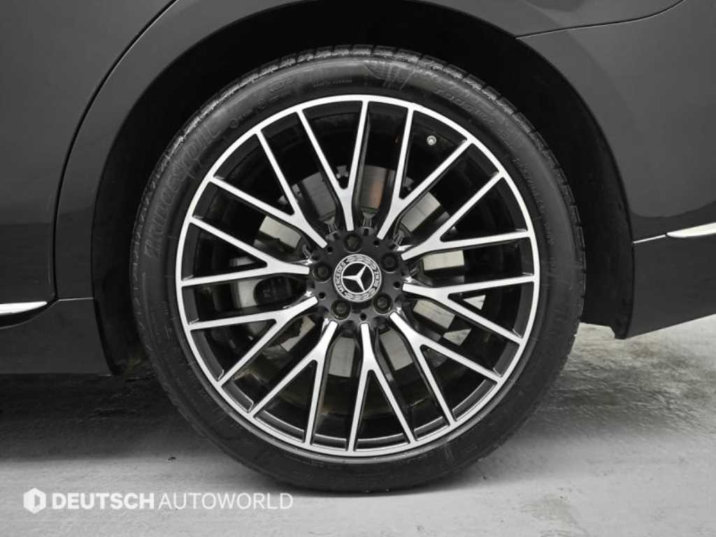 Mercedes Benz S Class - Vista 5