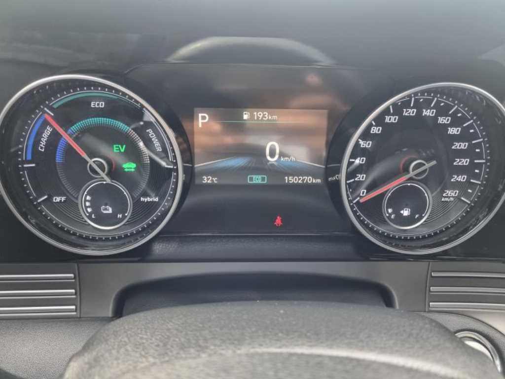 HYUNDAI Grandeur - Vista 7