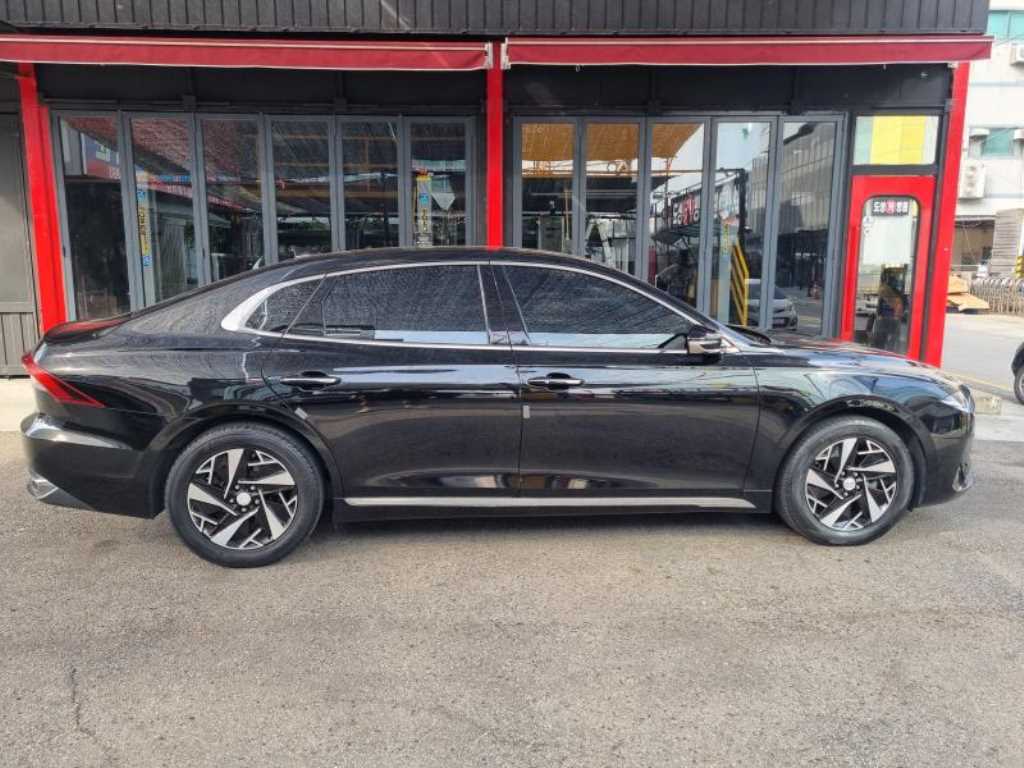 HYUNDAI Grandeur - Vista 6