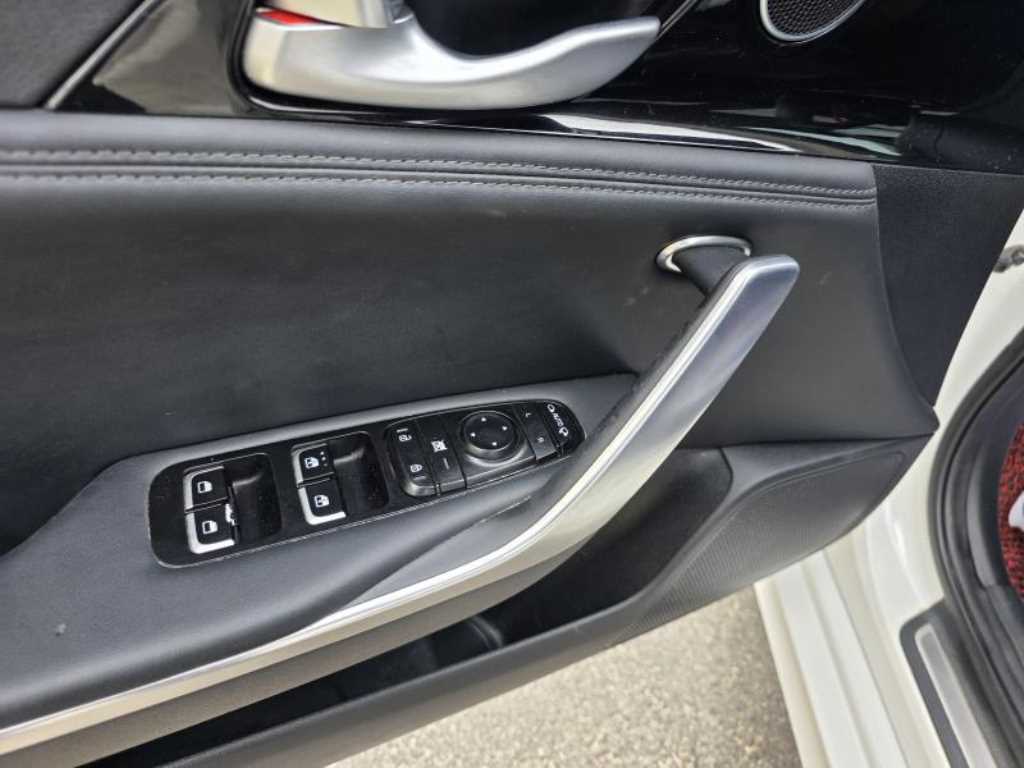 KIA Stinger - Vista 10