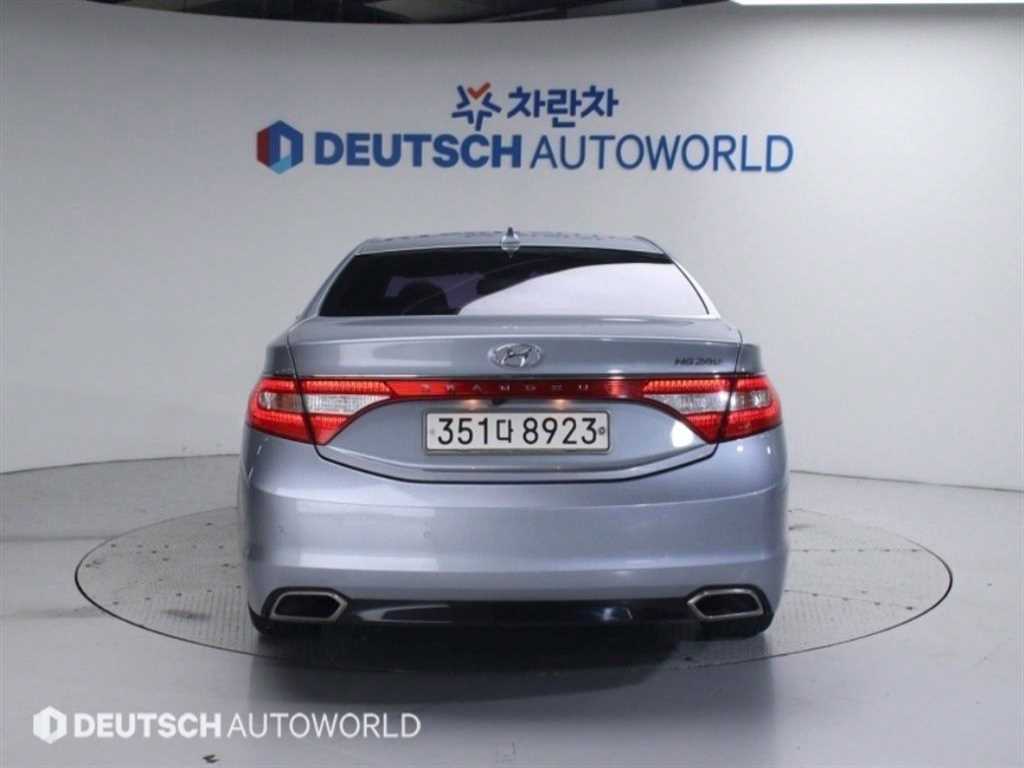 HYUNDAI Grandeur - Vista 4