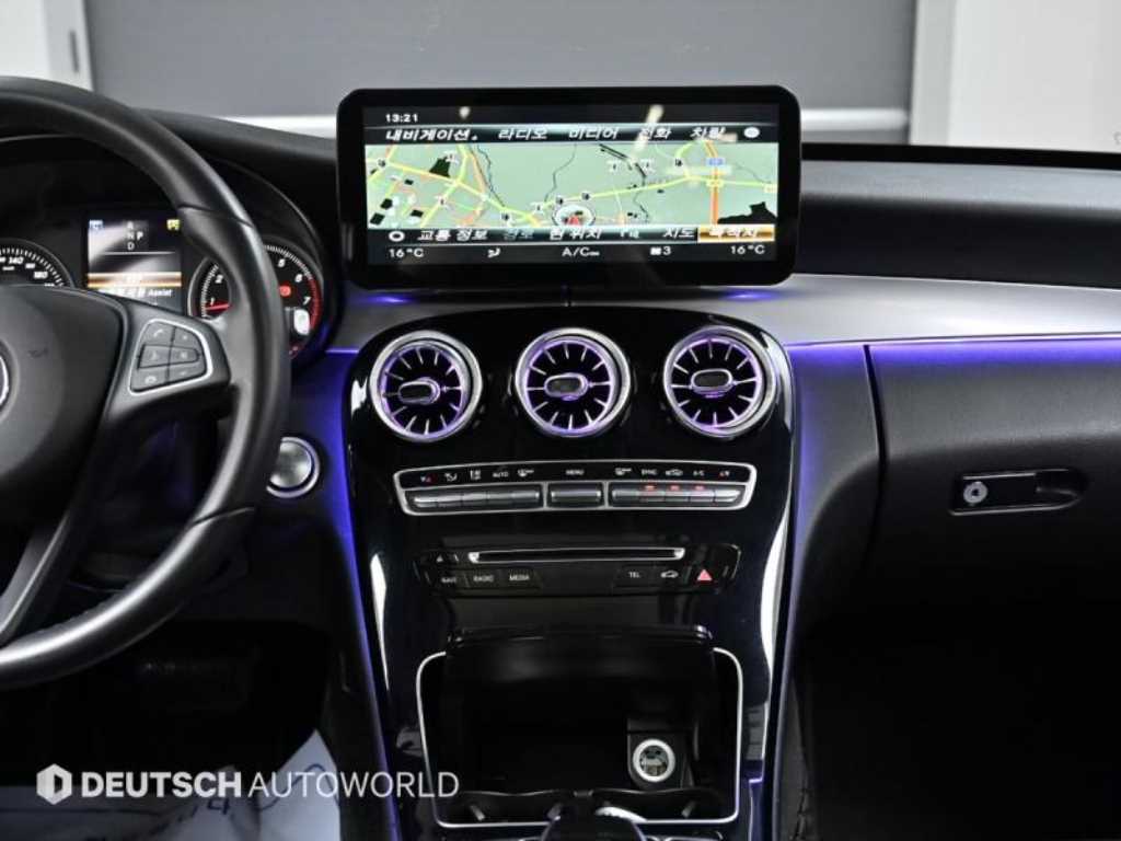 Mercedes Benz C Class - Vista 11