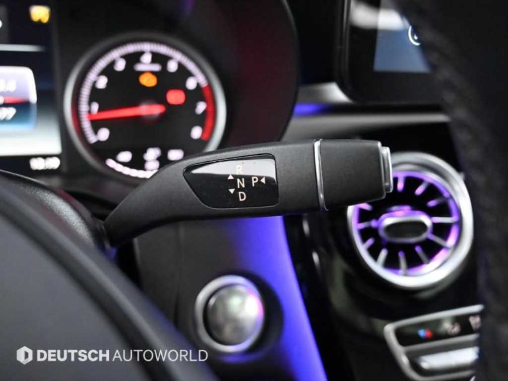 Mercedes Benz C Class - Vista 9