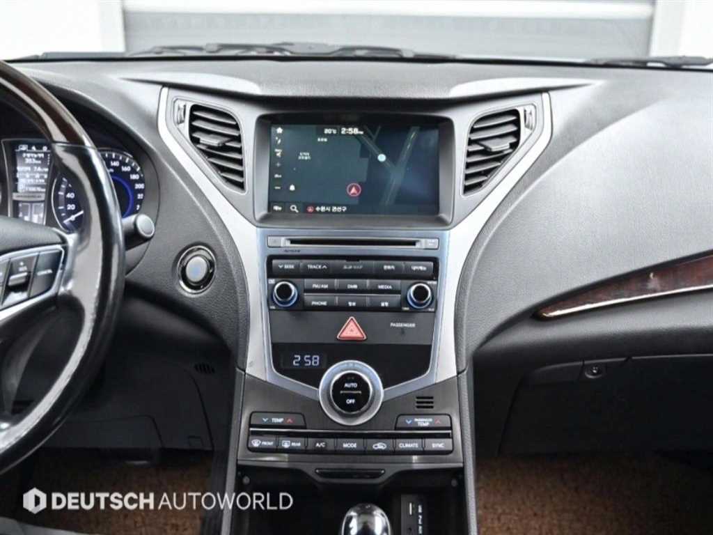 HYUNDAI Grandeur 2016 Plateado - Importación desde Corea - HF Imports Iquique - Foto 14