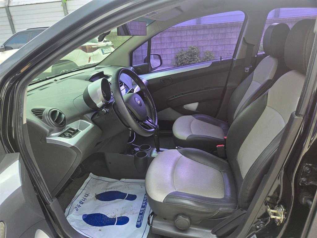 Chevrolet Spark - Vista 5